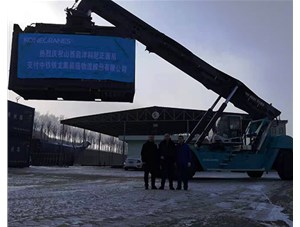 集裝箱正面吊的出車操作方法是什么？